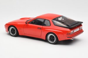 Porsche 924 Carrera GT Guards Red AUTOart 1:18 78003 Diecast — photo 7 of 8