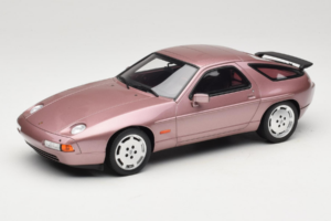 Porsche 928 S Cassis Red Metallic GT Spirit 1:18 GT524 Resin