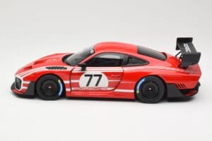Porsche 935/19 Red With White Stripes Minichamps 1:18 155067577 Diecast — photo 3 of 6