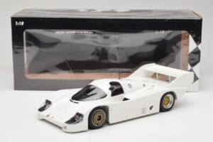 Porsche 956K Plain Body 1982 Minichamps 1:18 155826600 Diecast — photo 6 of 6