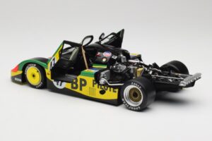Porsche 956L BP #47 P. Henn / C. Ballot-Lena 24 Hours of Le Mans 1983 Minichamps 1:18 180836947 Diecast — photo 5 of 8
