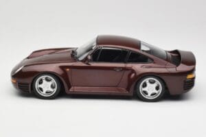 Porsche 959 Dark Red Metallic Minichamps 1:18 155066204 Diecast — photo 5 of 6
