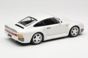 Porsche 959 White Metallic Minichamps 1:18 155066206 Diecast — photo 2 of 6