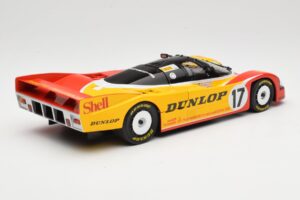 Porsche 962C Group C #17 D. Bell / H-J. Stuck / K. Ludwig 24 Hours of Le Mans 1988 Universal Hobbies 1:18 4704 Diecast — photo 3 of 8
