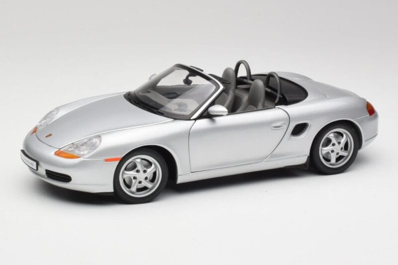 Porsche Boxster 986 Cabriolet Arctic Silver Metallic UT Models 1:18 27852 Diecast