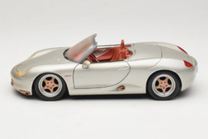Porsche Boxster 986 Concept Silver Maisto 1:18 50231 Diecast — photo 4 of 8