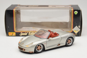 Porsche Boxster 986 Concept Silver Maisto 1:18 50231 Diecast — photo 8 of 8