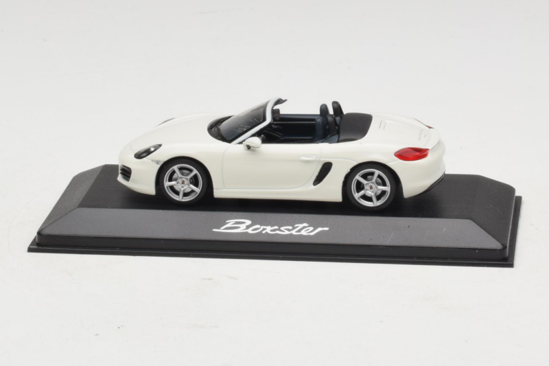 Porsche Boxster 981 White Minichamps 1:43 WAP0202000D-R1 Diecast