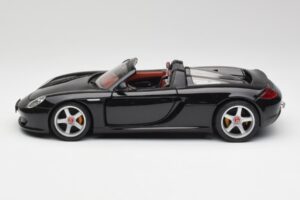 Porsche Carrera GT Black Maisto 1:18 36665 Diecast — photo 4 of 8