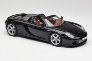 Porsche Carrera GT Black Maisto 1:18 36665 Diecast — photo 6 of 8