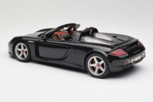 Porsche Carrera GT Black Maisto 1:18 36665 Diecast — photo 7 of 8