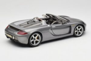 Porsche Carrera GT Grey Metallic Maisto 1:18 36622-R1 Diecast — photo 3 of 8