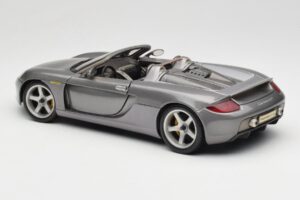 Porsche Carrera GT Grey Metallic Maisto 1:18 36622-R1 Diecast — photo 7 of 8