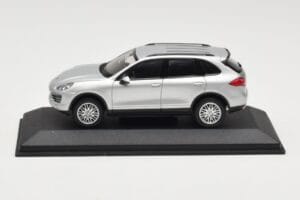 Porsche Cayenne 958 Silver Minichamps 1:43 WAP0200020B Diecast