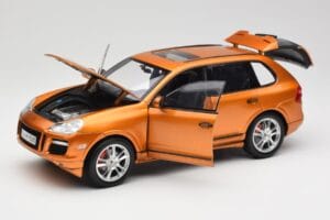 Porsche Cayenne GTS Lava Orange Norev 1:18 187535 Diecast — photo 2 of 8