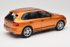 Porsche Cayenne GTS Lava Orange Norev 1:18 187535 Diecast — photo 3 of 8