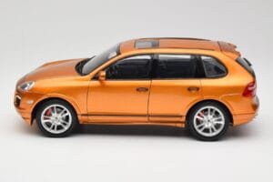 Porsche Cayenne GTS Lava Orange Norev 1:18 187535 Diecast — photo 4 of 8