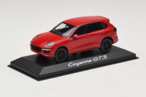Porsche Cayenne 958 GTS Red Minichamps 1:43 WAP0200070E Diecast — photo 2 of 5