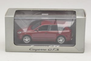 Porsche Cayenne 955 GTS Red With Silver Wheels Minichamps 1:43 WAP02000818 Diecast — photo 4 of 4