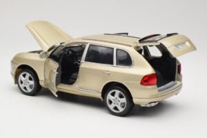 Porsche Cayenne S 955 Beige Maisto 1:18 WAPC2100213 Diecast — photo 5 of 8