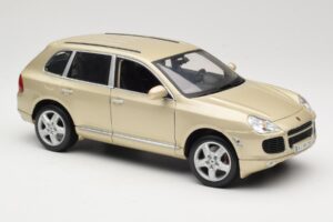 Porsche Cayenne S 955 Beige Maisto 1:18 WAPC2100213 Diecast — photo 6 of 8