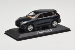 Porsche Cayenne 958 S Blue Metallic Minichamps 1:43 WAP0200060E Diecast — photo 2 of 4