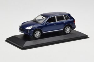 Porsche Cayenne S Blue Minichamps 1:43 WAP02061217 Diecast — photo 2 of 4