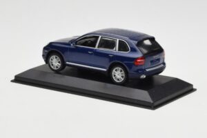 Porsche Cayenne S Blue Minichamps 1:43 WAP02061217 Diecast — photo 3 of 4
