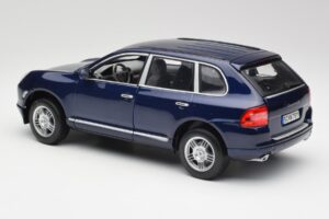 Porsche Cayenne S 9PA Dark Sea Blue Metallic Maisto 1:18 31635 Diecast — photo 7 of 8