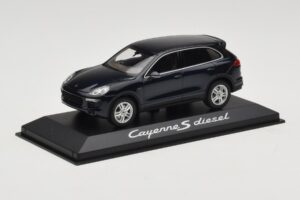 Porsche Cayenne 958 S Diesel Blue Metallic Minichamps 1:43 WAP0200080E Diecast — photo 2 of 4