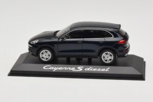 Porsche Cayenne 958 S Diesel Blue Metallic Minichamps 1:43 WAP0200080E Diecast
