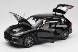 Porsche Cayenne Turbo S 958 Black Metallic Minichamps 1:18 110064000 Diecast — photo 2 of 8
