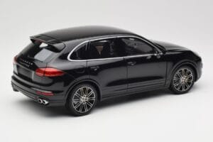 Porsche Cayenne Turbo S 958 Black Metallic Minichamps 1:18 110064000 Diecast — photo 3 of 8