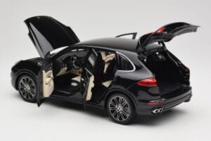Porsche Cayenne Turbo S 958 Black Metallic Minichamps 1:18 110064000 Diecast — photo 5 of 8