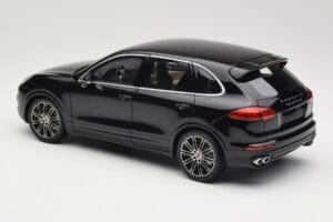 Porsche Cayenne Turbo S 958 Black Metallic Minichamps 1:18 110064000 Diecast — photo 7 of 8