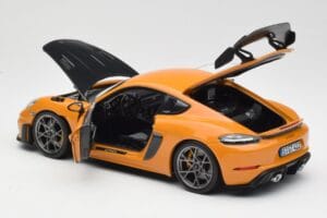 Porsche Cayman GT4 RS 982 Weissach Package Bahama Yellow Norev 1:18 187252 Diecast — photo 5 of 8