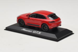 Porsche Macan 95B GTS Red Minichamps 1:43 WAP0206030G Diecast — photo 3 of 5