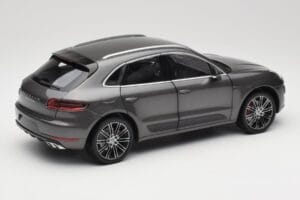 Porsche Macan Turbo 95B Grey Metallic Minichamps 1:18 110062501 Diecast — photo 3 of 8