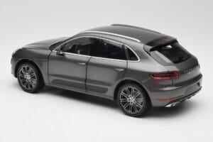 Porsche Macan Turbo 95B Grey Metallic Minichamps 1:18 110062501 Diecast — photo 7 of 8