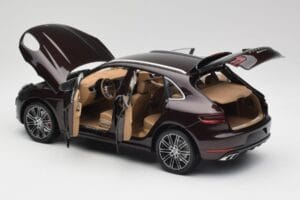 Porsche Macan 95B Turbo Mahogany Metallic Minichamps 1:18 110062500 Diecast — photo 5 of 8