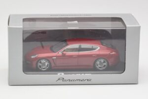 Porsche Panamera 970 Red Minichamps 1:43 WAP02000119 Diecast — photo 4 of 4