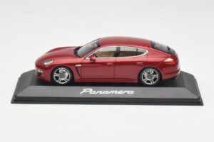 Porsche Panamera 970 Red Minichamps 1:43 WAP02000119 Diecast