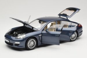 Porsche Panamera 970 S Blue Minichamps 1:18 WAP02100119 Diecast — photo 2 of 8