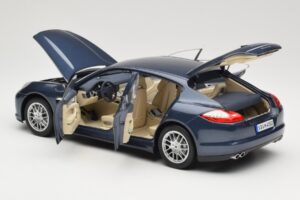 Porsche Panamera 970 S Blue Minichamps 1:18 WAP02100119 Diecast — photo 5 of 8
