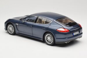 Porsche Panamera 970 S Blue Minichamps 1:18 WAP02100119 Diecast — photo 7 of 8