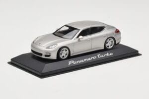Porsche Panamera 970 Turbo Beige Minichamps 1:43 WAP0200519 Diecast — photo 2 of 4