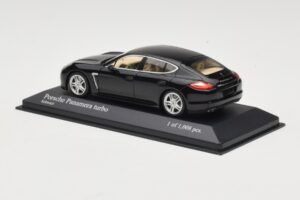 Porsche Panamera 970 Turbo Black Metallic Minichamps 1:43 400068271 Diecast — photo 3 of 4