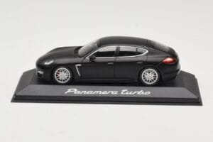 Porsche Panamera 970 Turbo Matt Black Minichamps 1:43 WAP0200270C Diecast