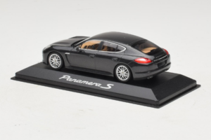Porsche Panamera 970 S Grey Metallic Minichamps 1:43 WAP02000219 Diecast — photo 3 of 4