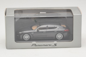 Porsche Panamera 970 S Grey Metallic Minichamps 1:43 WAP02000219 Diecast — photo 4 of 4